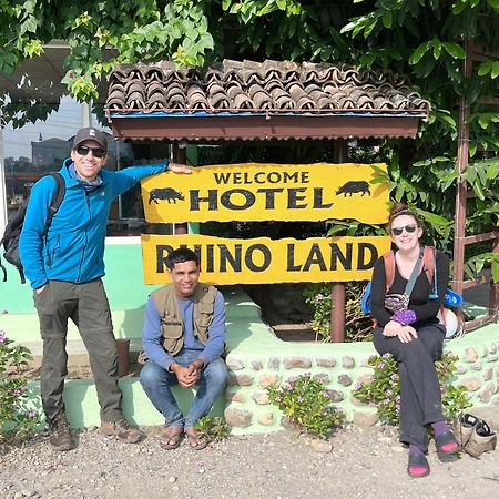 Hotel Rhino Land, Sauraha Ngoại thất bức ảnh
